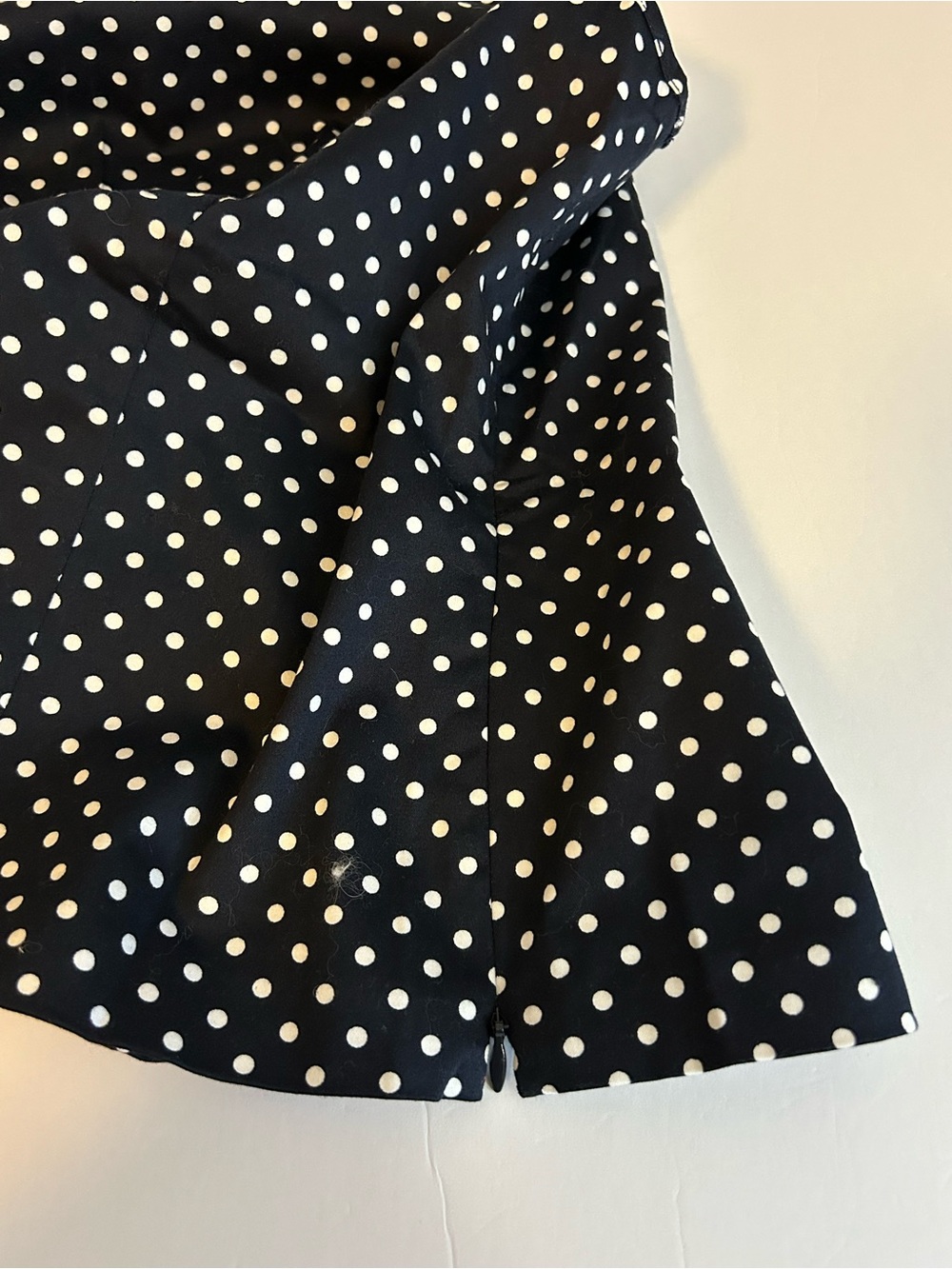 Sleeveless Black and white Polka Dot Tank Top - Picture 3 of 5